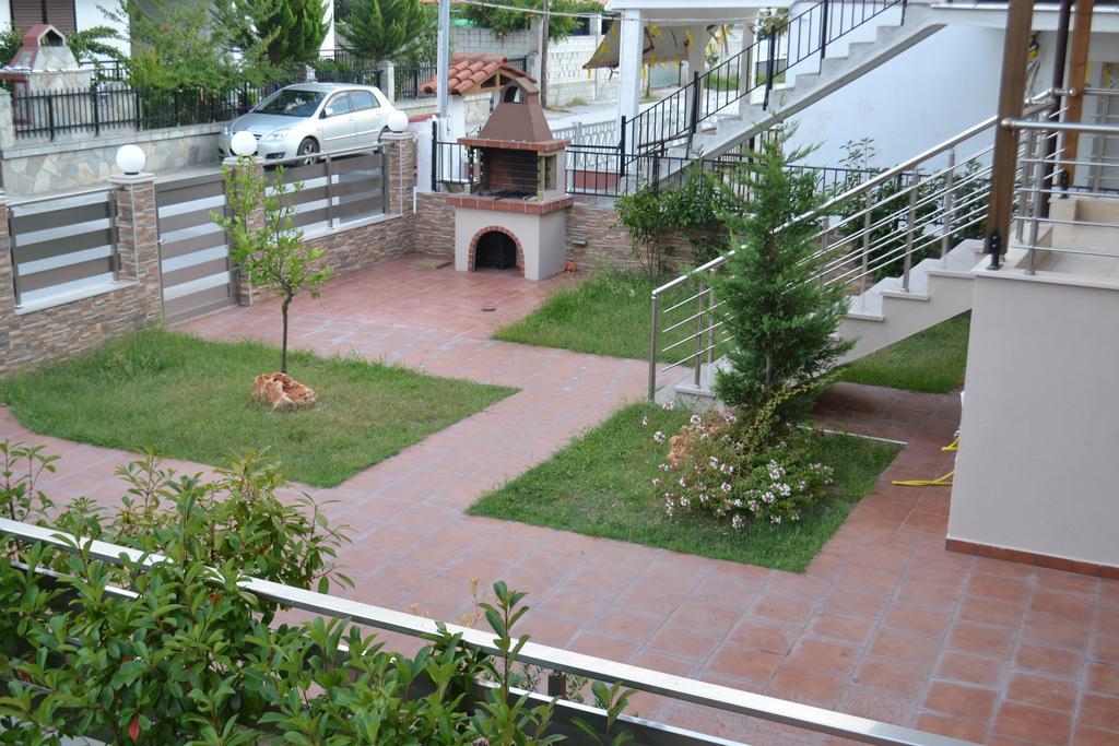 Αmalia Lux Villas Vrasná Exteriör bild